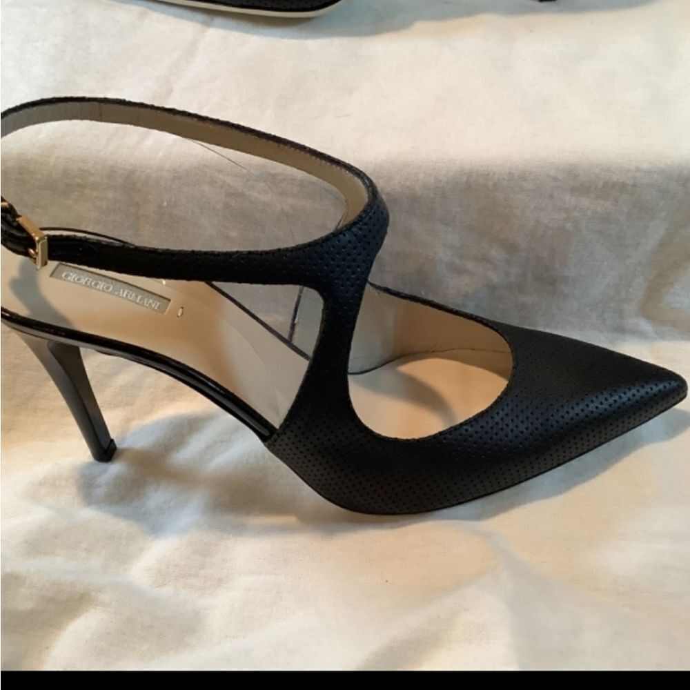 NWOT Giorgio Armani 3.5 Leather Heels Size 38 - Picture 3 of 13